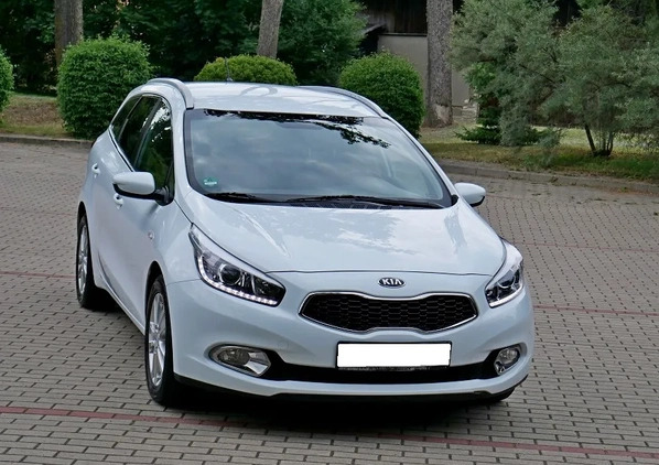 Kia Ceed cena 33990 przebieg: 191000, rok produkcji 2014 z Olsztyn małe 407